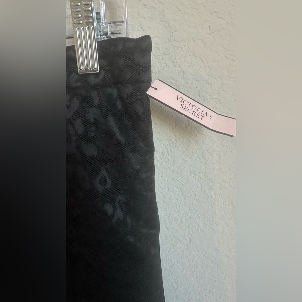 Victoria’s Secret Performing Black Leopard Size Large Print High Waisted Tight - Picture 5 of 11